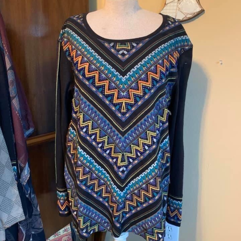 Double D Ranch 25th Anniversary Shark-bite Tunic